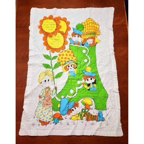 Vintage Old Woman Who Lived in a Shoe Quilt Baby Nursery Rhyme Blanket Decor - Picture 1 of 13
